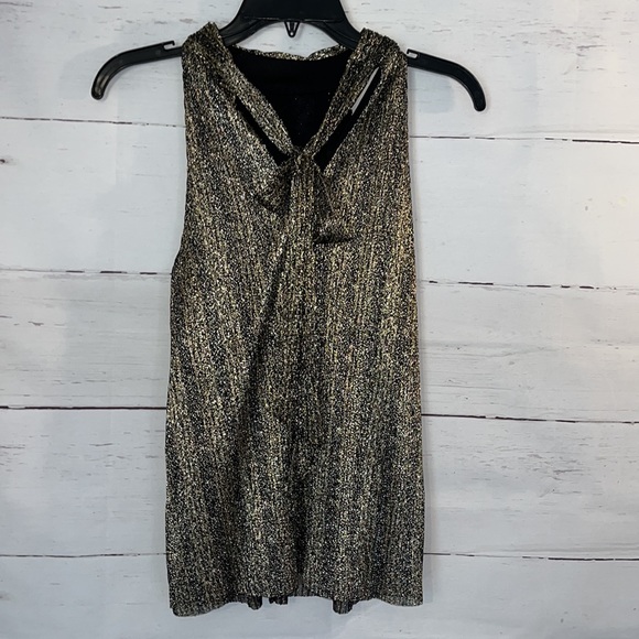 NWT Vince Camuto Gold  Metallic Halter Top Sz XS - Picture 2 of 6